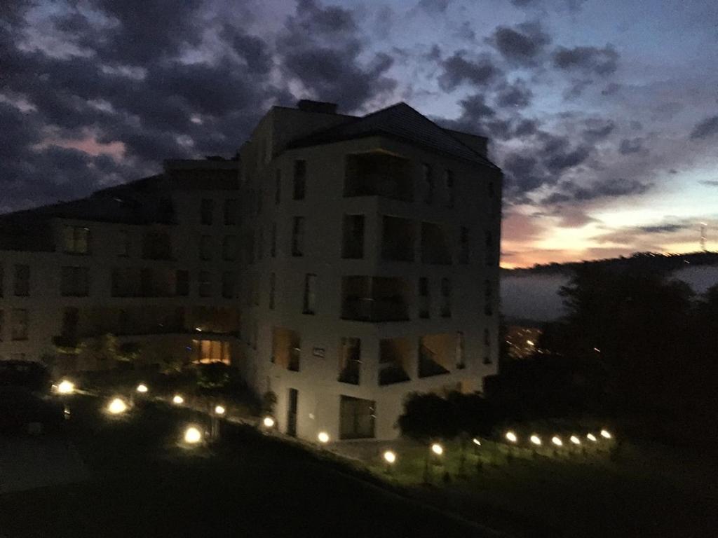 Apartment With Beautiful Views