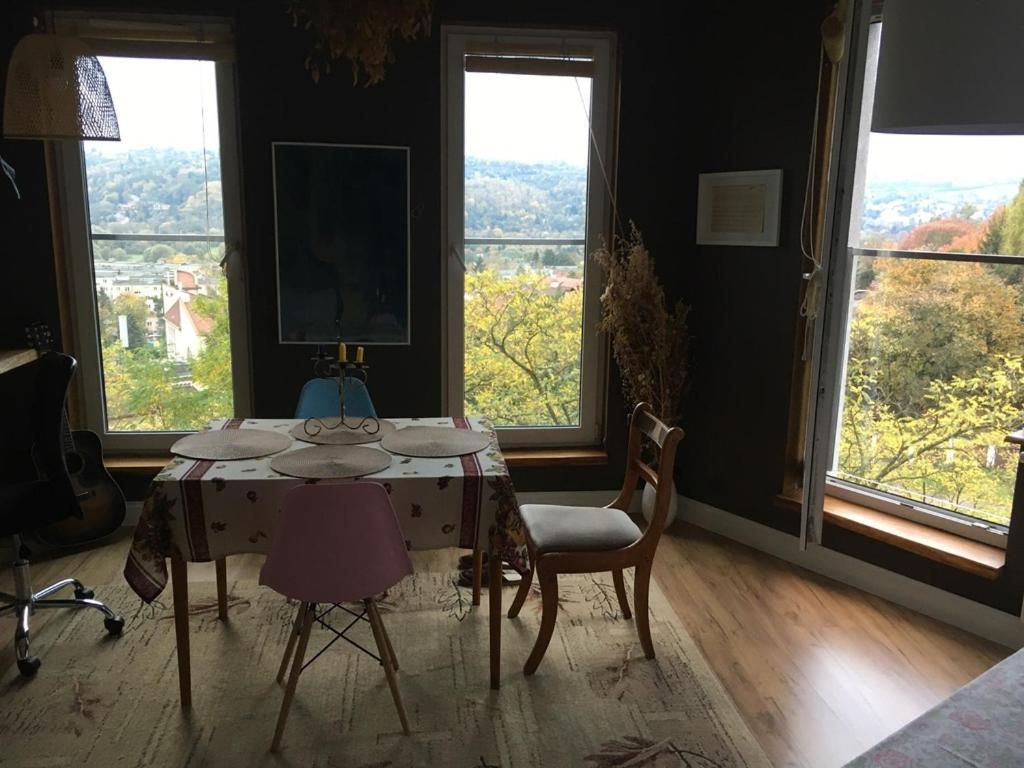 With Beautiful Views Apartment